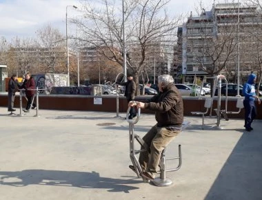 Η Θεσσαλονίκη το 'ριξε στη γυμναστική- Νέο υπαίθριο γυμναστήριο (φωτό)